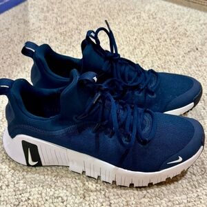 Nike Men's Free Metcon 5 Workout Shoes in Navy and Blue US 10.5M